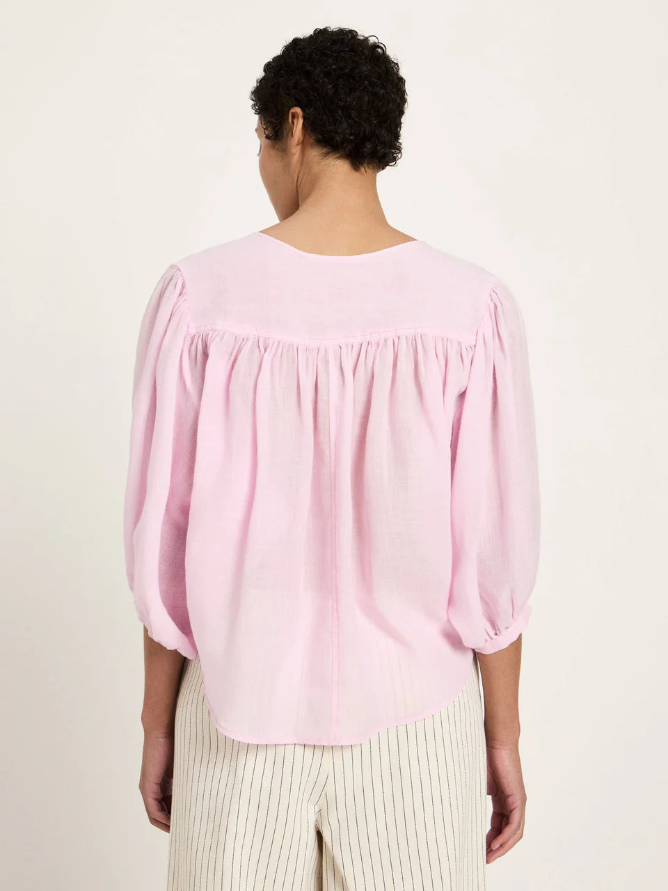 Bluse mit Kräuseln